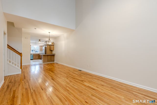 511 Elm Street 3-2, North Haven, CT 06473