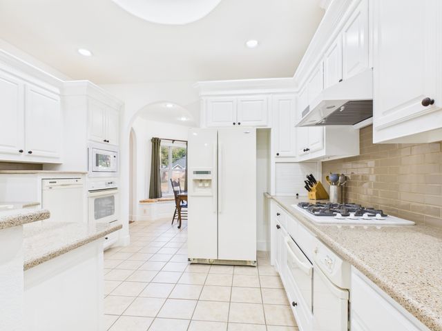 105 Sumner Lane, Waxahachie, TX 75165