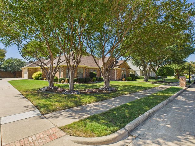 105 Sumner Lane, Waxahachie, TX 75165