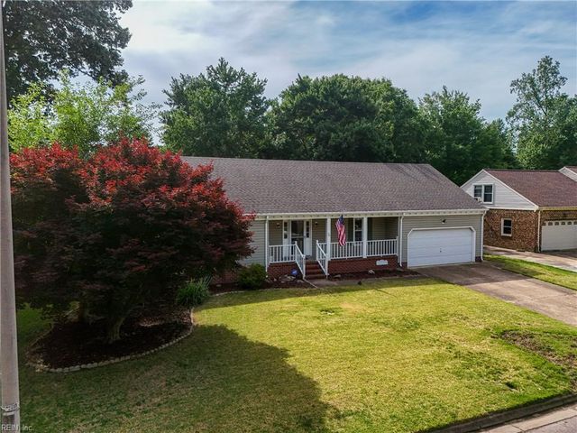 809 Grantham LN, Chesapeake, VA 23322