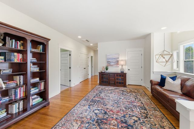 216C 38th Ave, N, Nashville, TN 37209