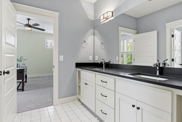 216C 38th Ave, N, Nashville, TN 37209