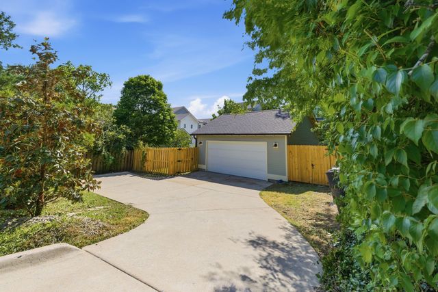 216C 38th Ave, N, Nashville, TN 37209