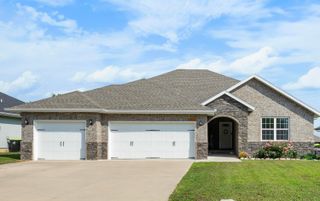 5033 West Skyler Drive, Springfield, MO 65802