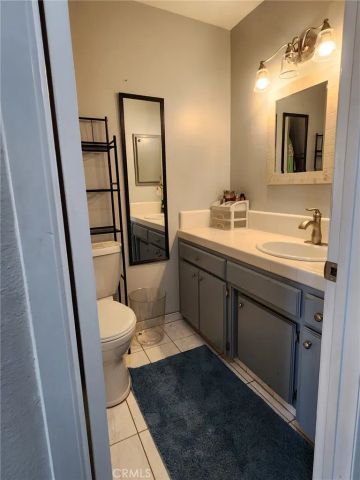 6300 Ringwood Street, Bakersfield, CA 93313