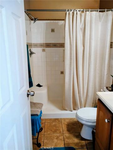 6300 Ringwood Street, Bakersfield, CA 93313