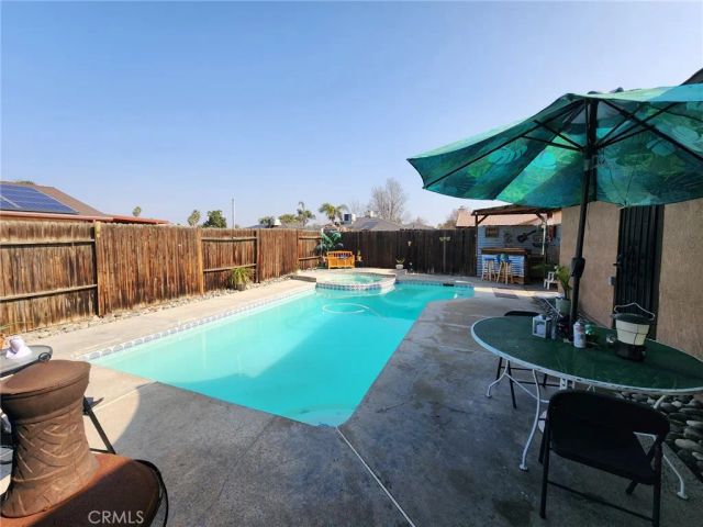 6300 Ringwood Street, Bakersfield, CA 93313