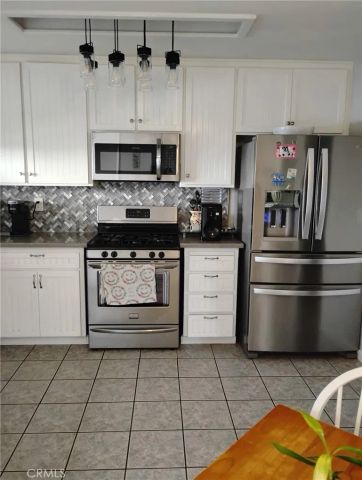 6300 Ringwood Street, Bakersfield, CA 93313