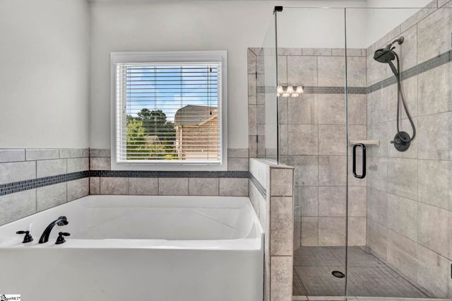 100 Strathaven Court, Greer, SC 29651