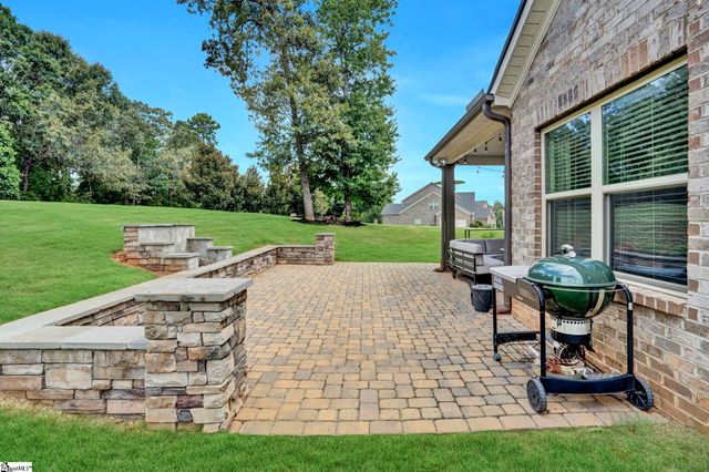 100 Strathaven Court, Greer, SC 29651