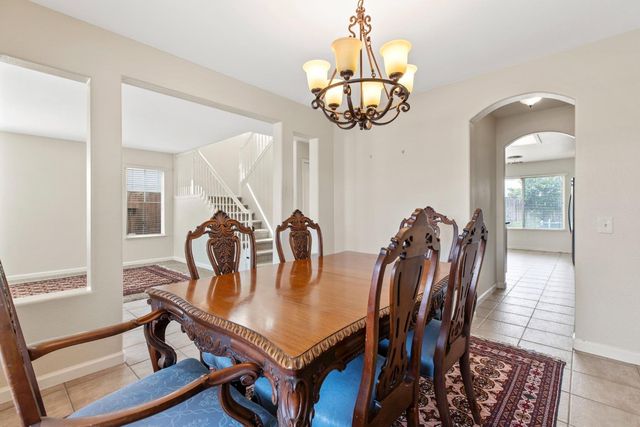 2135 Fountain Square Ave, Manteca, CA 95337