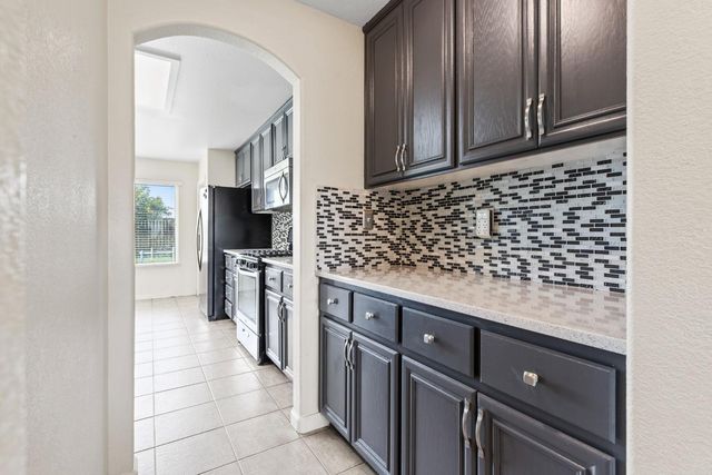 2135 Fountain Square Ave, Manteca, CA 95337