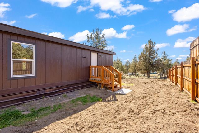 9071 SW Sand Ridge Road, Terrebonne, OR 97760