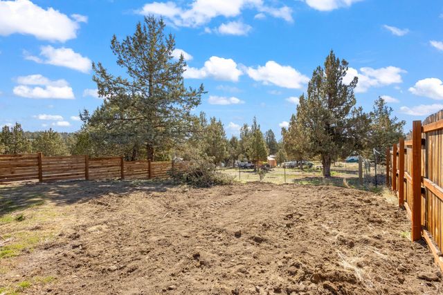 9071 SW Sand Ridge Road, Terrebonne, OR 97760