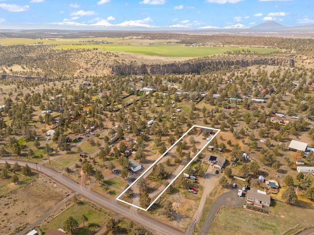 9071 SW Sand Ridge Road, Terrebonne, OR 97760