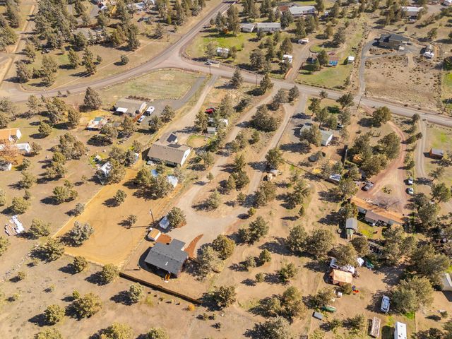 9071 SW Sand Ridge Road, Terrebonne, OR 97760