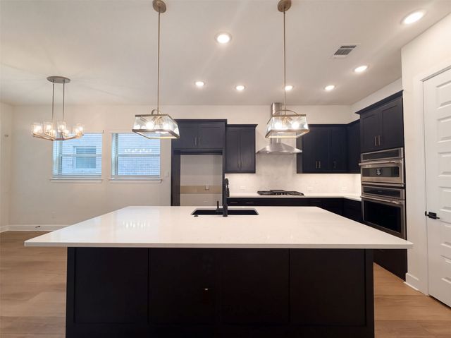 3357 Monarch Pass Drive, Arlington, TX 76005