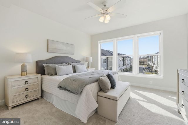 1707 COTTONWOOD GROVE RD, Dumfries, VA 22026