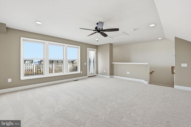 1707 COTTONWOOD GROVE RD, Dumfries, VA 22026