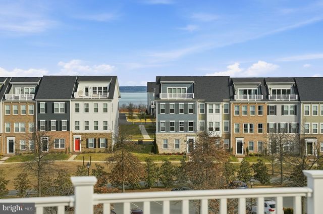 1707 COTTONWOOD GROVE RD, Dumfries, VA 22026