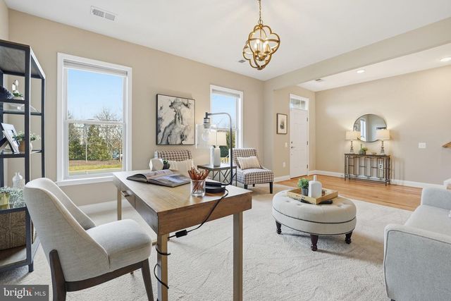 1707 COTTONWOOD GROVE RD, Dumfries, VA 22026