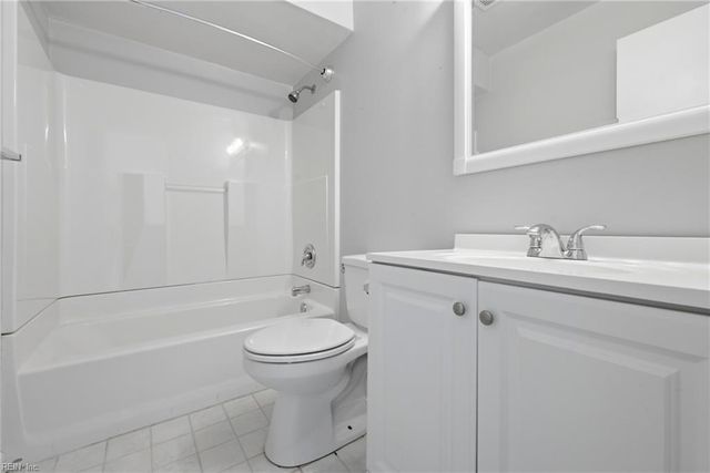 5112 Holly Farms DR, Virginia Beach, VA 23462