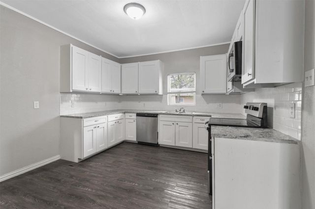 814 N Walnut Street, Sherman, TX 75090