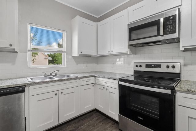 814 N Walnut Street, Sherman, TX 75090