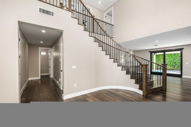 3821 E Devonshire Avenue, Phoenix, AZ 85018