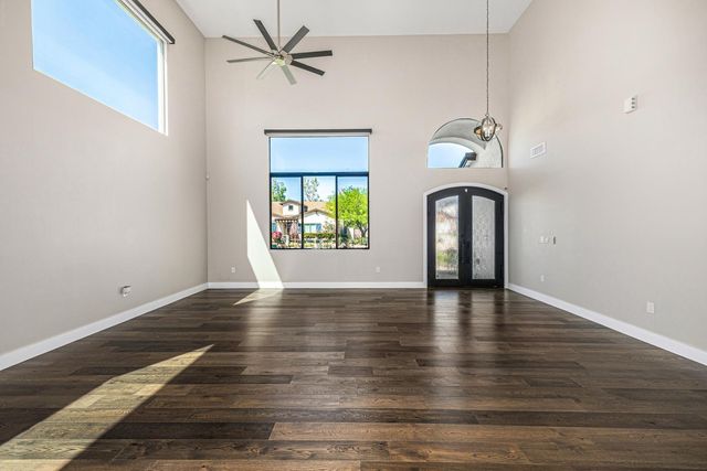 3821 E Devonshire Avenue, Phoenix, AZ 85018