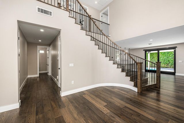 3821 E Devonshire Avenue, Phoenix, AZ 85018