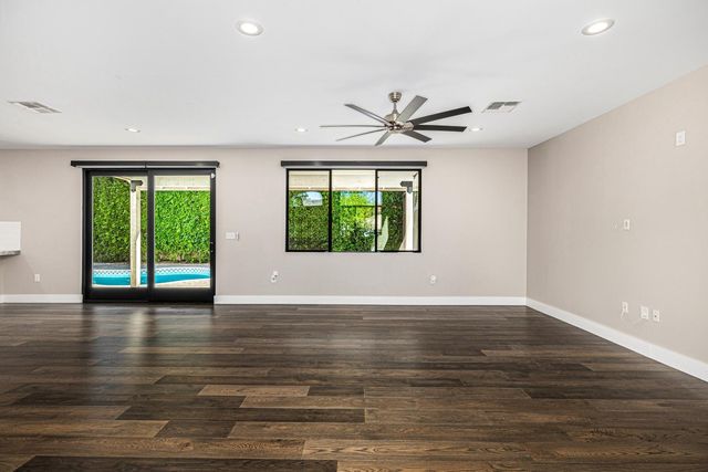 3821 E Devonshire Avenue, Phoenix, AZ 85018