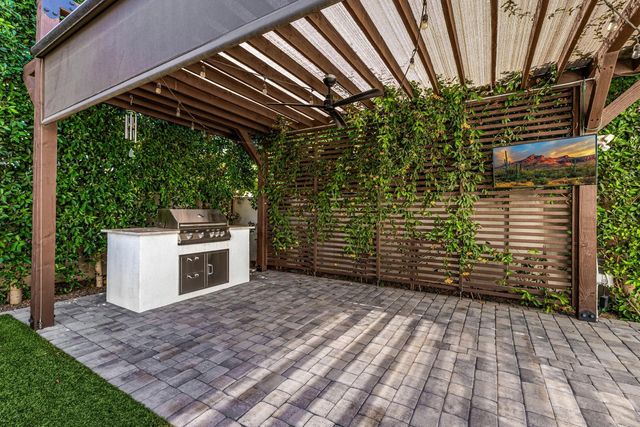 3821 E Devonshire Avenue, Phoenix, AZ 85018