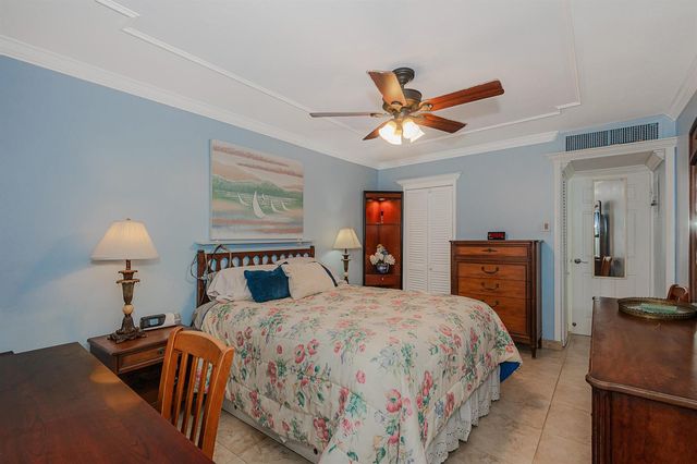 2076 S Ocean Drive 207, Hallandale Beach, FL 33009