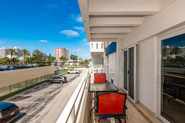2076 S Ocean Drive 207, Hallandale Beach, FL 33009