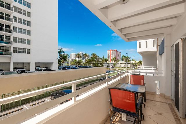 2076 S Ocean Drive 207, Hallandale Beach, FL 33009