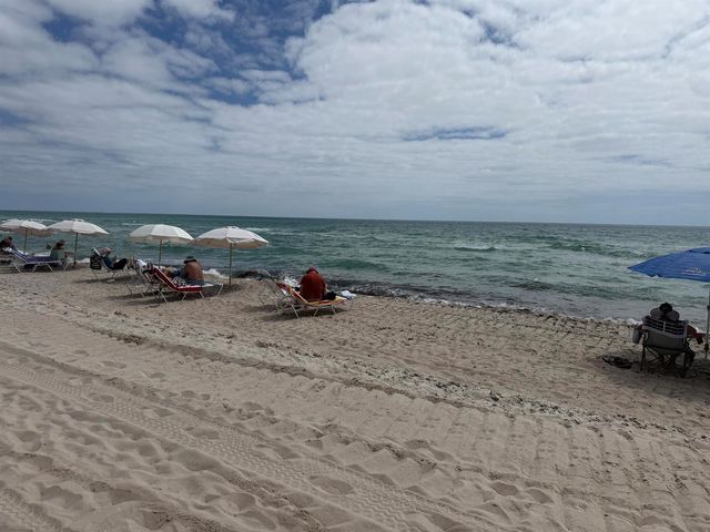 2076 S Ocean Drive 207, Hallandale Beach, FL 33009