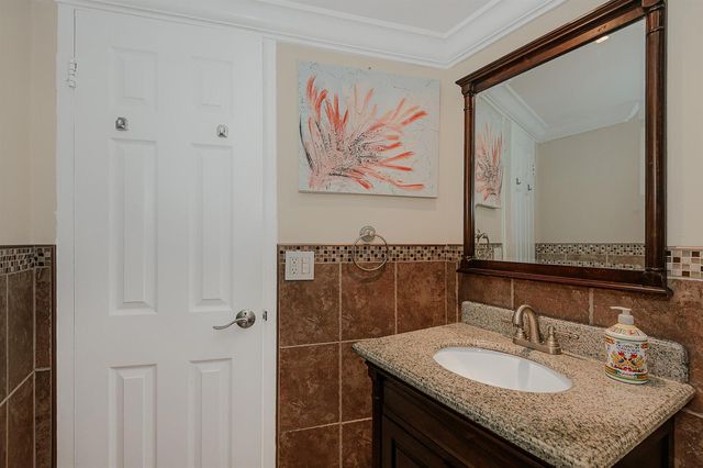 2076 S Ocean Drive 207, Hallandale Beach, FL 33009