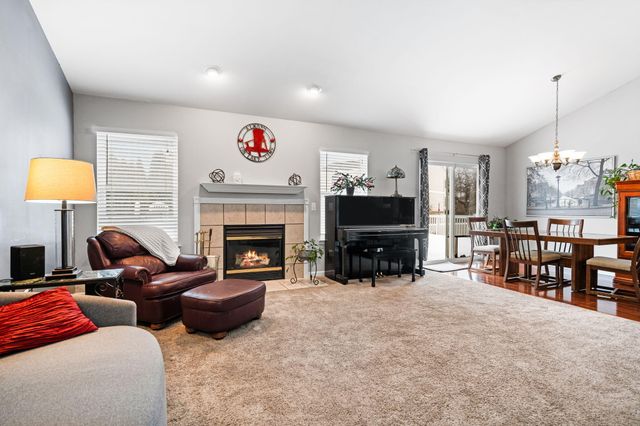 9417 Sandlewood Drive, Whitmore Lake, MI 48189