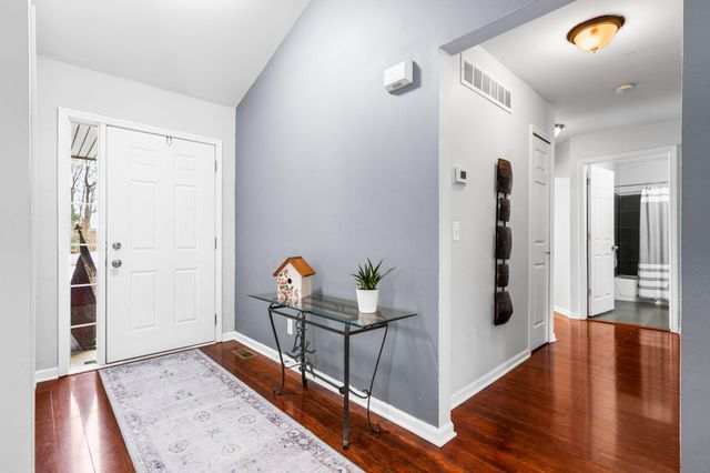 9417 Sandlewood Drive, Whitmore Lake, MI 48189