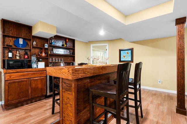 9417 Sandlewood Drive, Whitmore Lake, MI 48189