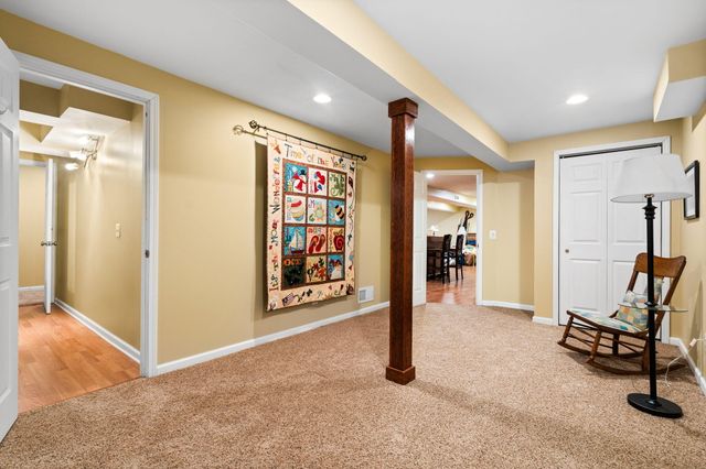 9417 Sandlewood Drive, Whitmore Lake, MI 48189