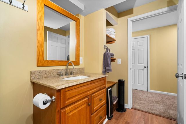 9417 Sandlewood Drive, Whitmore Lake, MI 48189