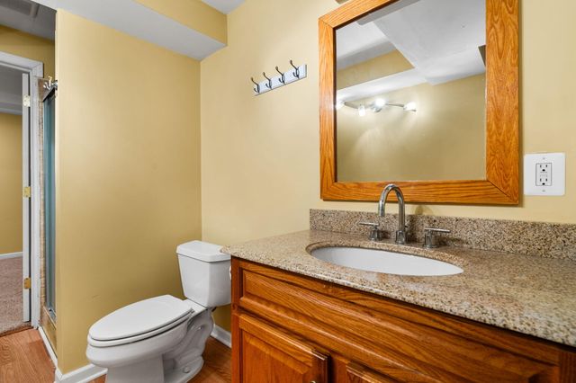 9417 Sandlewood Drive, Whitmore Lake, MI 48189