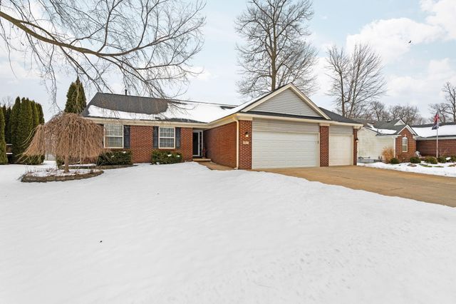 9417 Sandlewood Drive, Whitmore Lake, MI 48189