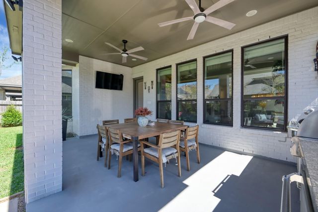 418 Boggy Belt Lane, Conroe, TX 77304