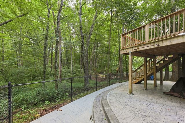 90 Greene St, Hopedale, MA 01747