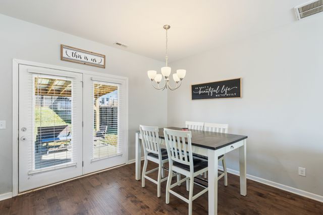 714 Monarchos Bnd, Burns, TN 37029