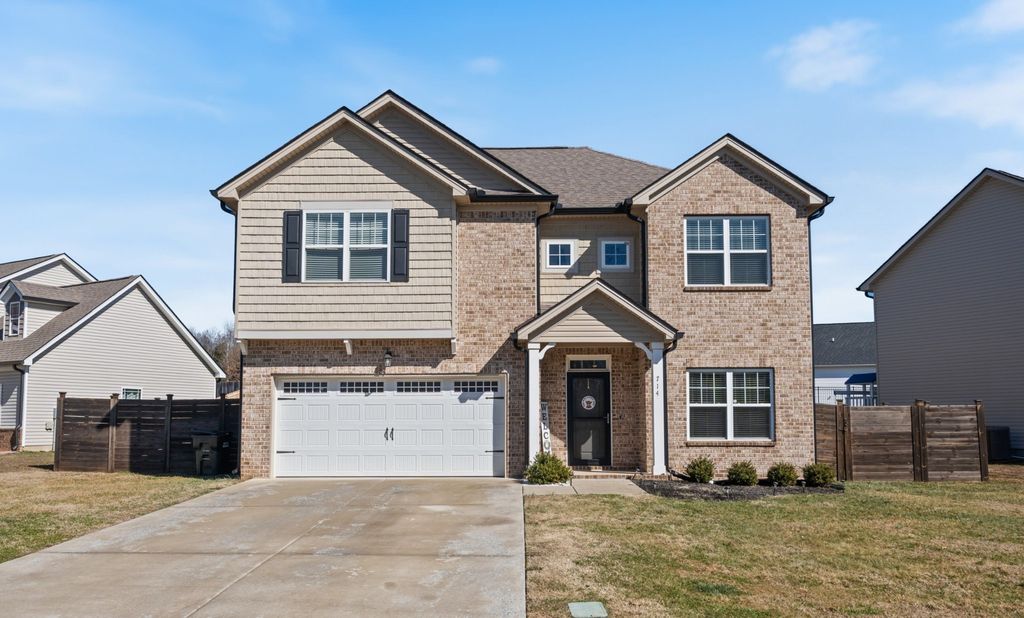 714 Monarchos Bnd, Burns, TN 37029