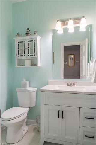 4713 Barrington Place Court, Jamestown, NC 27282